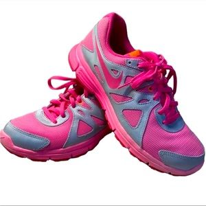 Women’s Nike Revolution 2